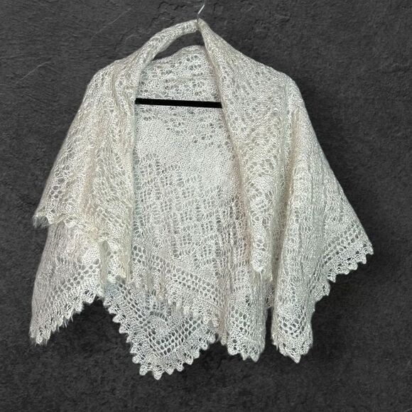 Goat Wool Lace Knit Shawl Scarf Wrap
Handmade Russian Orenburg Style Light Gray - Picture 5 of 12